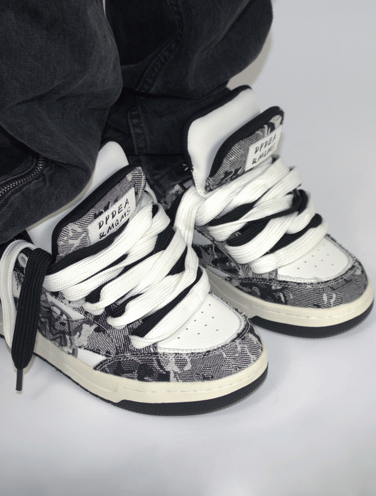 Venom Double Tongue Sneakers