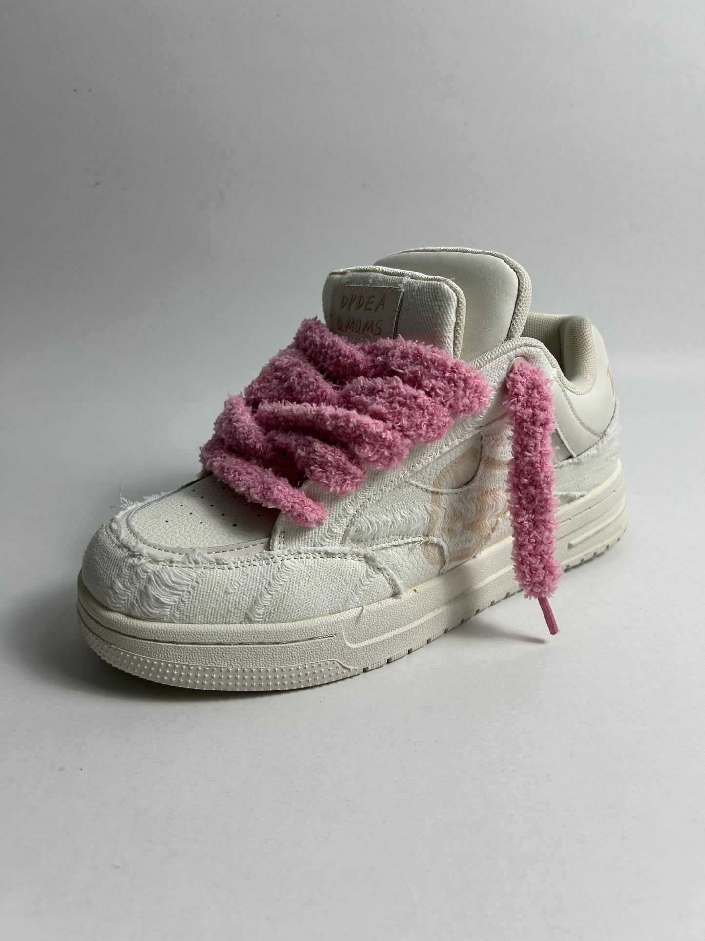 Fluffy Pink Laces