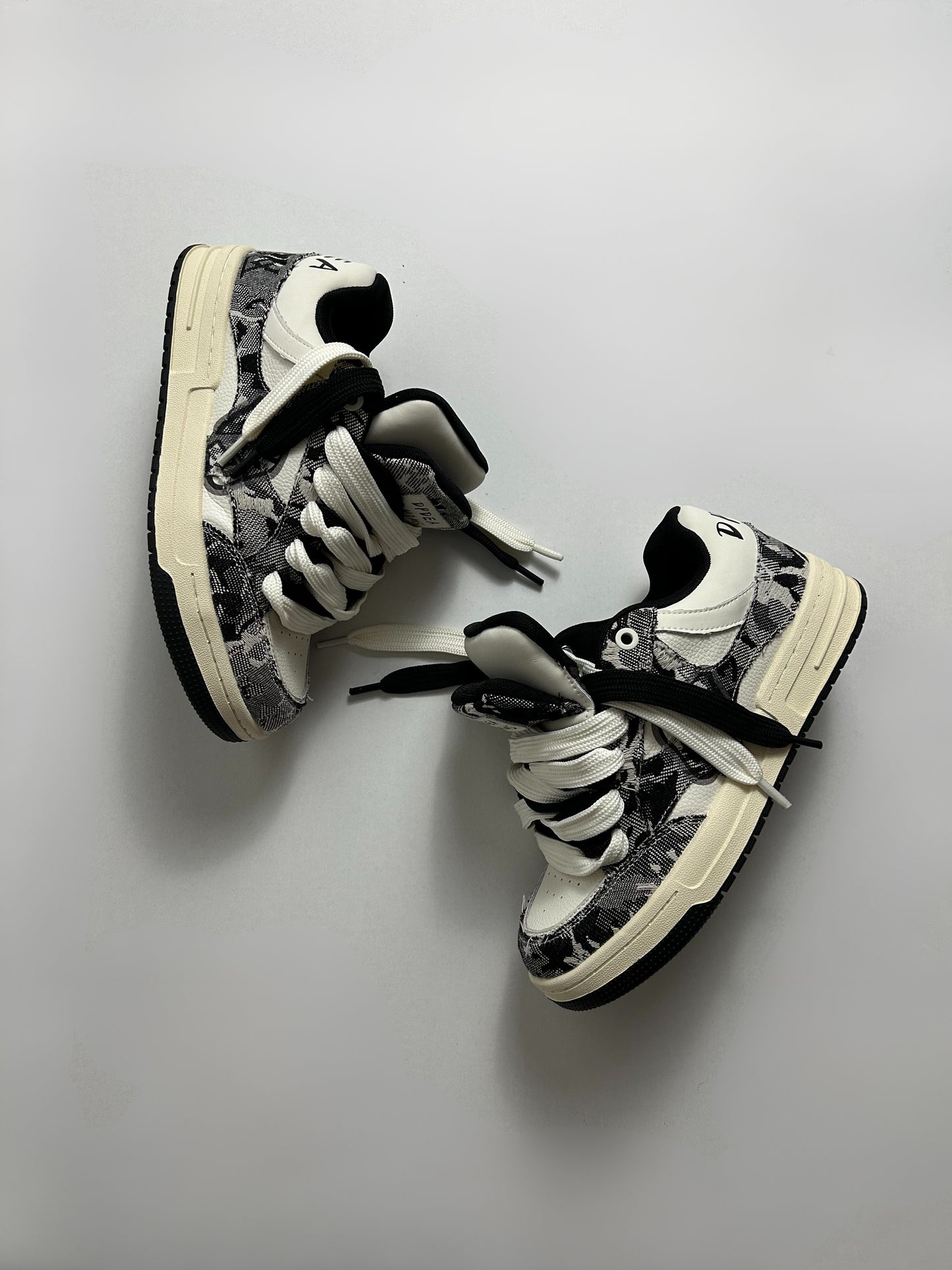 Venom Double Tongue Sneakers