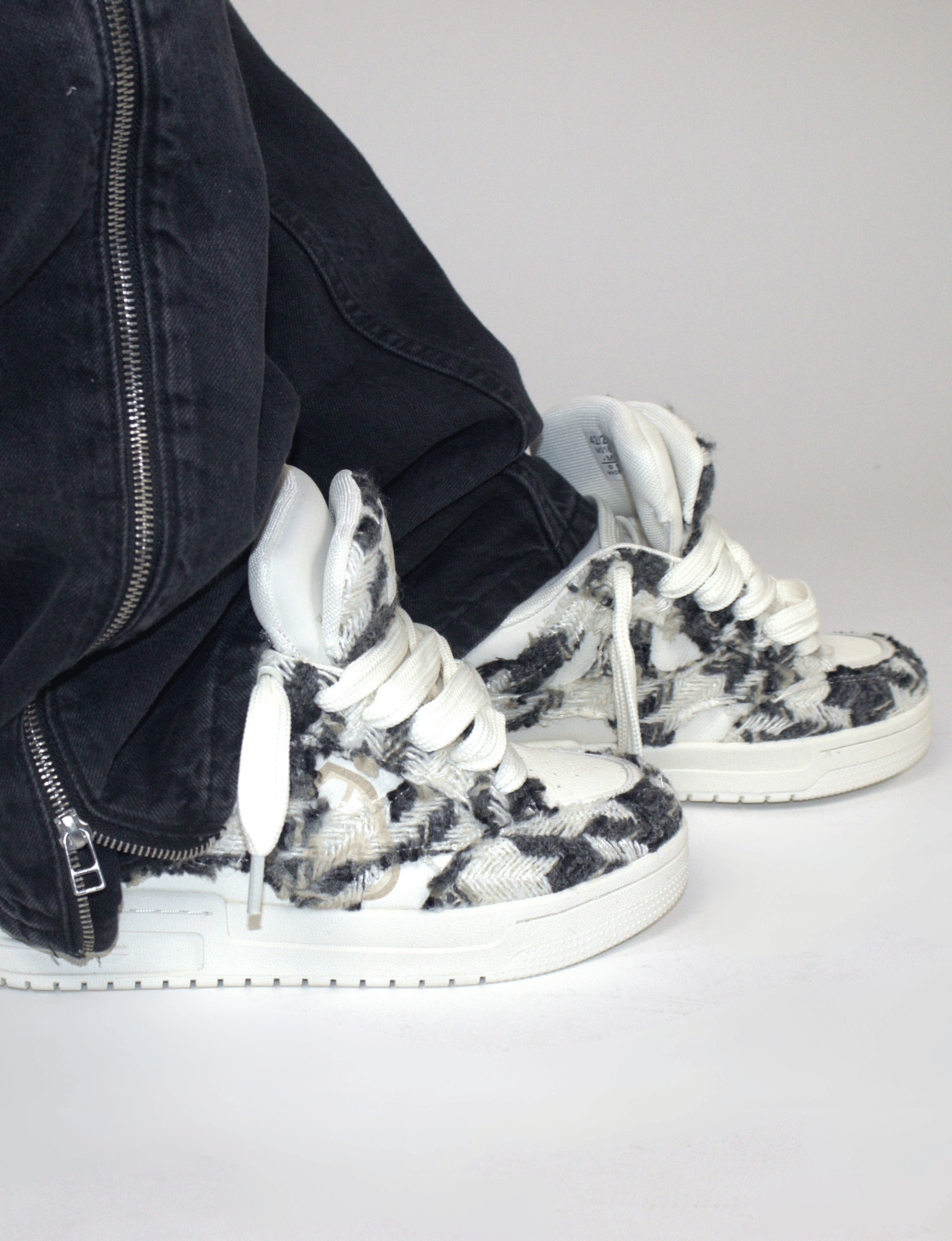 Wolf Double Tongue Sneakers