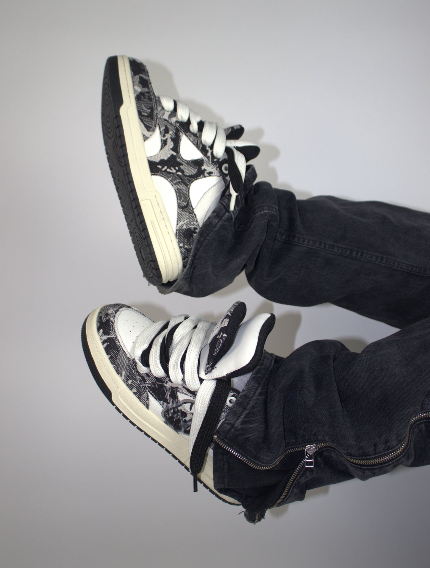 Venom Double Tongue Sneakers