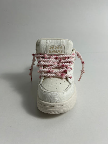 Roses Laces